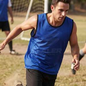<b>Soccer</b> Training Bibs For Team Practice With Lightweight Mesh Fabric Adjustable Fit And Football Training Equipment Design - Product Image 5