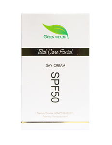 Total Care Green Richesse Jour-Crème Vitamine E Infusée Sans Huile UV50 + Nourrissante Peau du Visage Texture Ultra-légère Ensembles Emballage - Product Image 2