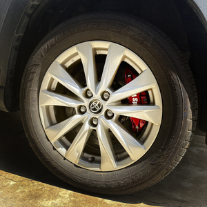 Kit de actualización de frenos D1SPEC D1 V3+ de 4 pistones grandes con caliper de tornillo para Toyota Town Ace, Altis, Yaris, Corolla Cross Hatchback - Product Image 2