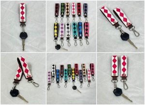 Porte-clés en cuir véritable à carreaux de qualité supérieure, fait main, avec motif Argyle, nouveau, durable, personnalisé, pour hommes et femmes - Product Image 3