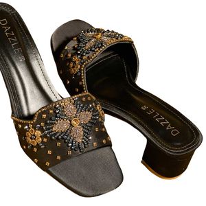 Sandales à talons pour femmes, tendance mode, en satin noir et or imprimé, ornées de perles, faites à la main, antidérapantes, confortables et glamour, toutes saisons - Product Image 1
