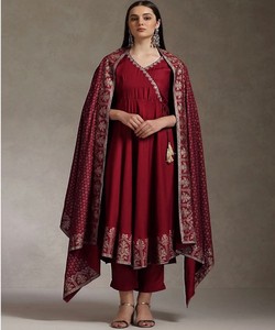Conjunto Anarkali Bordado en Algodón Color Granate con Dupatta, Ropa Tradicional Étnica para Mujer, Traje de Boda, Corte Holgado, Largo hasta el Tobillo 86087 JJ-1029 - Product Image 1