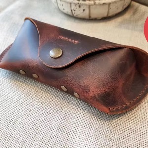 Funda de Cuero Profesional para Gafas, Resistente, de Cuero de Grano Completo, Venta al Por Mayor en Grandes Cantidades LGC-0137 - Product Image 1