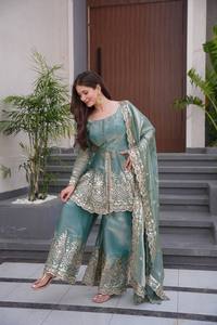 Conjunto de Salwar Kameez Tradicional Indio para Mujer, Adornado con Detalles Verdes, con Dupatta de Seda Fandy, para Bodas, Fiestas y Ocasiones Festivas - Product Image 5