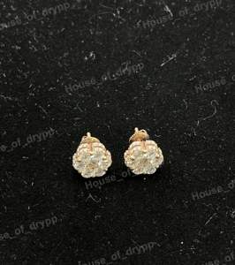 Boucles d'oreilles clous en forme de fleur, en argent 925 avec diamants Moissanite VVS taille ronde, design unisexe de luxe entièrement pavé - Product Image 1