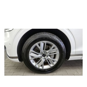 Genesis GV70 2.5T 2024 Gasolina 2WD con 18,225 km, Volante a la Izquierda, Caja de Cambios Automática, Asientos de Cuero, Cámara Trasera - Product Image 5