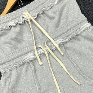 Shorts Bermuda Homme Gris en Toile Polyester/Coton à Taille Mi-Haute avec Cordon de Serrage, Poches Avant, Décontracté, Respirant, Coupe-Vent, Écologique - Product Image 2