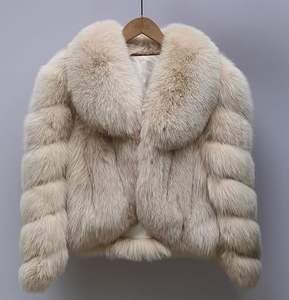 Manteau en fourrure de renard véritable fait main en Mongolie pour femme, style mode hiver, tailles personnalisées, vente en gros de manteaux en fourrure - Product Image 3