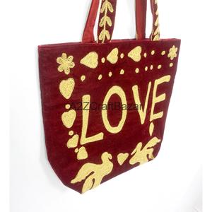 Grossiste de sacs fourre-tout en velours brodés, design Love, rouge et or, sac de shopping à bandoulière, grande taille - Product Image 4