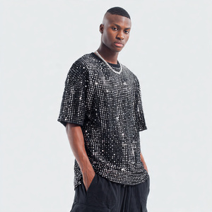 เสื้อยืด OEM ประดับเพชรเทียม ผู้ชาย สไตล์สตรีทฤดูร้อน เสื้อยืดคอกลม แขนสั้น ประดับหมุดสีเงิน สำหรับผู้ชาย - Product Image 1