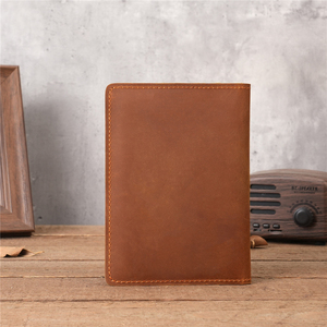 Porta Pasaportes de Cuero Genuino, Cartera Delgada Minimalista, Estuche de Viaje de 7 Pulgadas para Pasaporte sin Cierre - Product Image 3