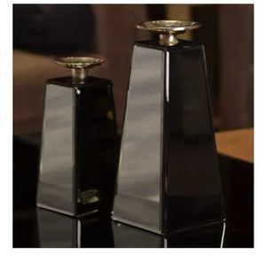 Portavelas Metálico con Acabado Dorado y Grabado a Mano, para Decoración de Bodas y Hogar - Product Image 2