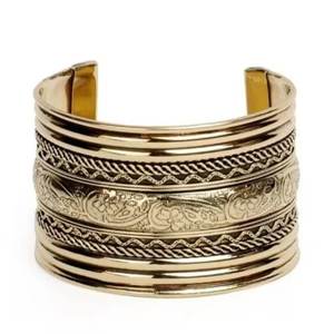 Manchette de poignet antique pour femme avec technique de moulage et motif pyramidal - Nouvel accessoire de mode - Product Image 5