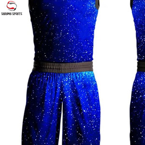Tenue de basketball style professionnel, tissu respirant, prix abordable, impression par sublimation, conception de logo, uniforme de basketball - Product Image 3