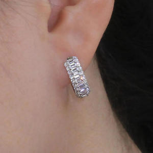 Boucles d'oreilles de luxe unisexes en or massif 14 carats, diamant synthétique taille brillant rond vintage, cadeau de mariage, bijoux de fête - Product Image 2