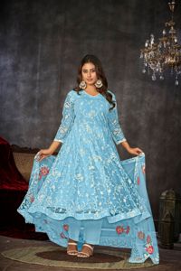 Nouvelle tenue Anarkali élégante pour femme, bleu ciel, manches 3/4, en crêpe et tulle, semi-couturée, à prix avantageux pour les fêtes et les mariages. - Product Image 4