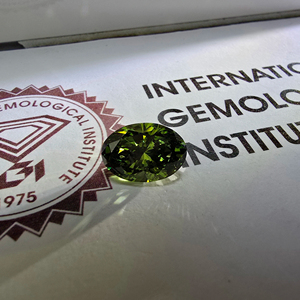 Diamant de laboratoire ovale vert vif fantaisie de 4 carats, taille brillant, VS1, certifié IGI, pierre brute de qualité supérieure - Product Image 4