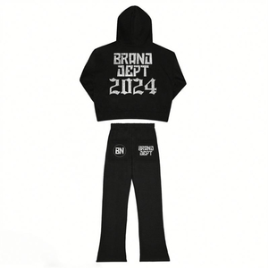 Ensemble sweat-shirt et pantalon de survêtement évasé vintage style streetwear rétro, avec logo brodé personnalisé en patchwork, pour équipes professionnelles - Product Image 3