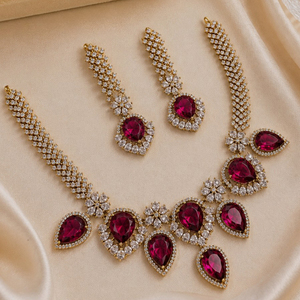 Ensemble collier et boucles d'oreilles pour femme JeweleMarket, plaqué or, pierres en cristal, style ethnique, pour mariage, fiançailles, anniversaire, fête, provenant du Maharashtra - Product Image 6