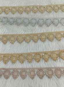 Tissu en dentelle de soie laiteuse de luxe, brodé de perles fixes et de dentelle, richement perlé, pour robe de mariée et tenue de soirée haut de gamme - Product Image 6