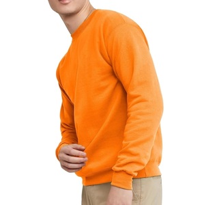 Sudaderas de Color Naranja Liso Personalizadas al por Mayor con el Último Diseño, Corte Regular, Cuello Redondo, para Hombre, de Felpa, Ecológicas - Product Image 3