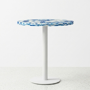 Table à manger en plastique recyclé 4GoodThings, design moderne, imperméable, durable, écologique, empilable, structure en métal, montage facile - Product Image 3