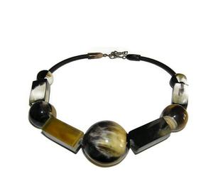 Collar de cuerno único diseñado para un estilo moderno y colecciones de joyería artesanal distintivas - Product Image 4