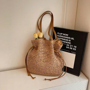 Sac à main en raphia de papier, nouveau style, prix de gros le plus bas, pour femme, été 2026, avec sac en cuir - Product Image 1