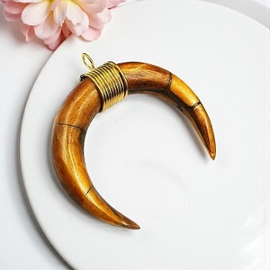 Conjunto de Joyería con Colgante de Cuerno de Animal Hecho a Mano, Chapado en Oro, Ecológico, Estilo Bohemio Unisex para Boda - Product Image 2
