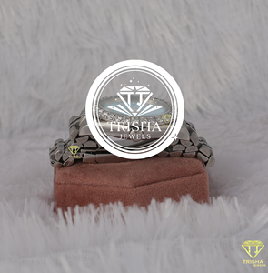 Reloj de Pulsera LuxuryDial, Reloj de Cuarzo de Acero Inoxidable Dorado, Joyería de Diamantes Premium para Venta al por Menor y al por Mayor - Product Image 4