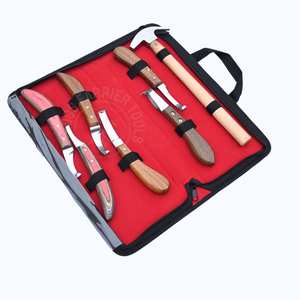 Kit de Herramientas para Herrador Equino que Incluye Cuchillo para Pezuñas de Hoja Estrecha, Cuchillo de Bucle Grande Desmontable, Martillo de Herrar de Doble Cara y Bucle Arcoíris - Product Image 1