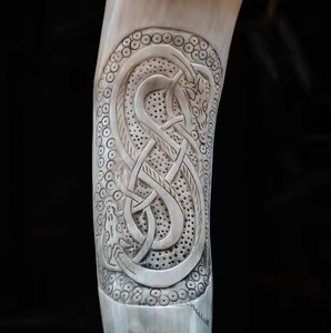แก้วน้ำวัวทำมือ ลายมังกรแกะสลัก รูปทรงธรรมชาติ ของสะสมงานศิลปะ - Product Image 4