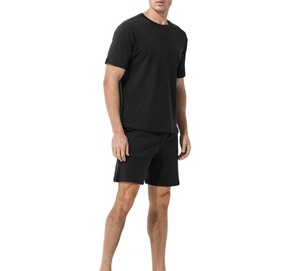 Nouveauté : Ensemble short et t-shirt sportif imprimé pour homme en polyester/coton, coupe ajustée, manches courtes, logo personnalisé OEM - Product Image 3