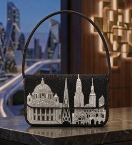 Bolso de Hombro Negro de Moda con Bordado y Cuentas, Patrón Personalizado de Horizonte Urbano, Bolso Cruzado de Cuentas de Semillas, Bolso de Mano para Fiesta, Viaje y Vacaciones - Product Image 1