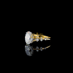 Anillo de Compromiso Tasnim para Mujer, Chapado en Oro de 18K, con Moissanita VVS, Corte Pera, Engaste de Garras, Estilo Clásico, Banda de Diamantes - Product Image 4