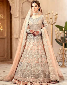Robe de mariée traditionnelle indienne et pakistanaise pour femmes, tenue de soirée formelle, robe de mariée longue maxi, vêtements élégants - Product Image 4