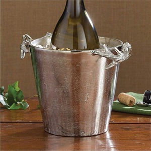 Photographie de produits classiques haut de gamme, nature morte intérieure, close-up, photographie culinaire, photographie de boissons, bar à domicile, salle à manger - Product Image 6