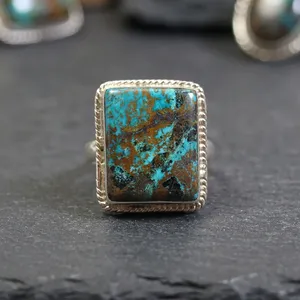 Bague énergétique spirituelle en argent sterling 925 avec serti clos en azurite mystique, style bohème, pour la méditation yogique - Product Image 3