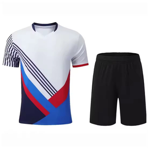 Ensemble de vêtements de sport respirant et hautement élastique pour hommes, avec logo personnalisé, impression numérique, anti-UV et évacuation de l'humidité - Product Image 1