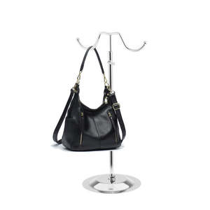 Elegante Bolso de Mano de Cuero para Mujer con Dos Opciones de Correa y Adorno de Cadena Metálica para Uso Diario y Combinación con Atuendos de Temporada - Product Image 6