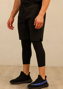 Shorts Awrah Confortables à Coupe Ample avec Ceinture Élastique Couvrante – Mode Pudique pour Femme, Look Sportif, Tissu Durable - Product Image 4
