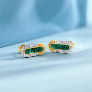 Boucles d'oreilles pendantes en émail vert doré - Product Image 4