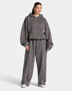 Ensemble de survêtement deux pièces pour femme, imprimé léopard délavé à l'acide, 100 % coton, coupe oversize, style streetwear, éco-responsable, blanc - Product Image 4