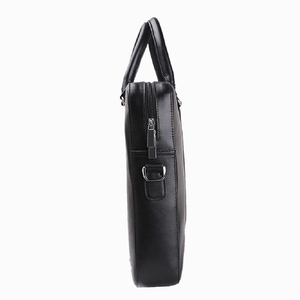 Bolsa para portátil de cuero de la mejor calidad en color negro, hecha con cuero de alta calidad, ligera, de secado rápido y con múltiples bolsillos. - Product Image 2