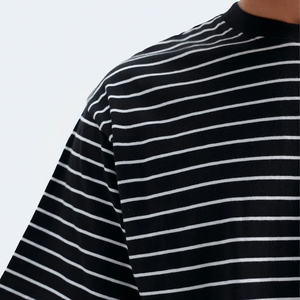 Camiseta Oversize de Corte Recto y Estructurada de 300GSM en Color Gris Crudo, Tendencia en Moda - Product Image 2