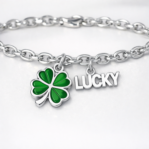 Pulseras de tenis de moda para mujer, con dije de trébol de cuatro hojas de metal personalizado por el fabricante, en oro. - Product Image 6