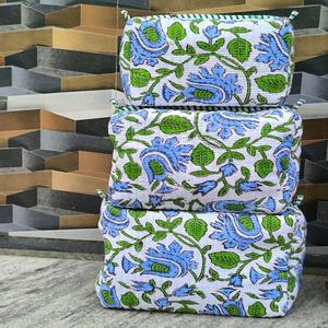 Juego de Bolsas de Maquillaje de Viaje de Algodón con Cierre, Acolchadas y Ecológicas, con Estampado Floral, 3 Piezas - Product Image 3