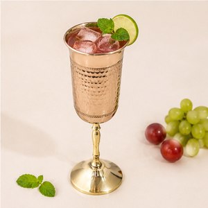 Copa de Cobre Martillado 100% Puro de Lujo con Tallo de Latón, Hecha a Mano, Vaso Ayurvédico para Beber Saludablemente y para el Hogar - Product Image 4