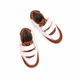 Zapatos deportivos informales estilo baloncesto color mostaza para niño talla 20 500g KD1735 - Product Image 1