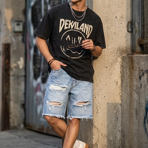 Short en jean délavé personnalisé, style vintage tendance, pour l'été, streetwear et tenue décontractée, unisexe. - Product Image 5